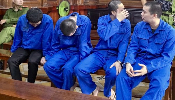 TPHCM: 5 nhân viên trật tự phường nhận gần 1 tỷ tiền chung chi lấn chiếm lòng lề đường