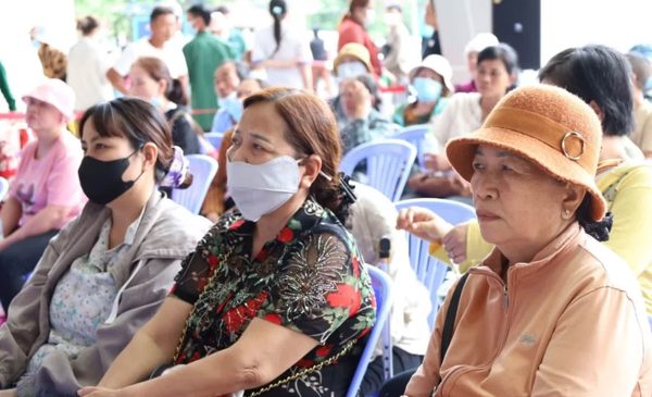 TPHCM: Bệnh nhân khám ung thư tăng nhưng máy chiếu chụp chẩn đoán ‘đắp chiếu’