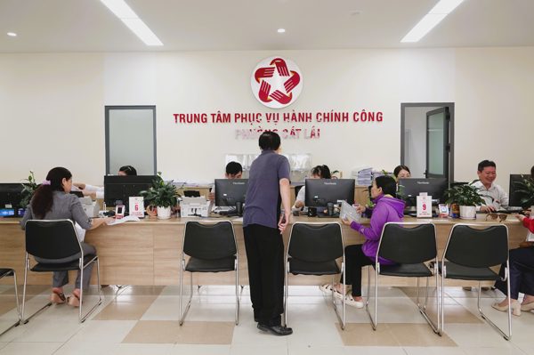 TPHCM giao 4 cơ quan giải quyết thủ tục cấp phép lao động nước ngoài