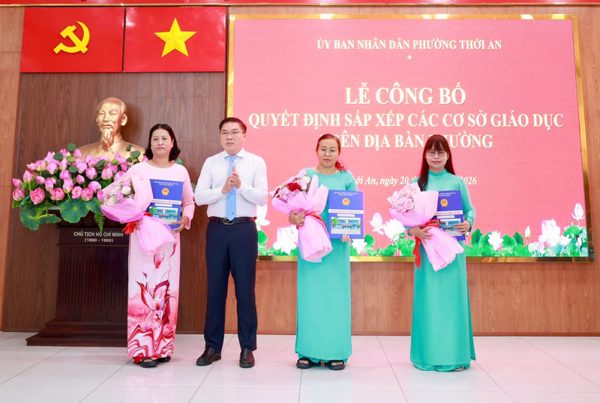 TPHCM: Hàng loạt trường bổ nhiệm hiệu trưởng, hiệu phó mới sau sắp xếp trường học