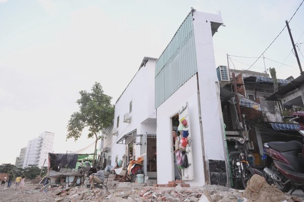 TPHCM: Khó có thêm nhà siêu mỏng, siêu méo?