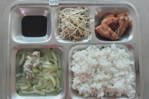 TPHCM tăng kiểm soát thức ăn học đường, phụ huynh được tham gia giám sát
