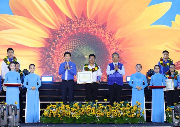 TPHCM tuyên dương 71 thủ lĩnh thanh niên tiêu biểu