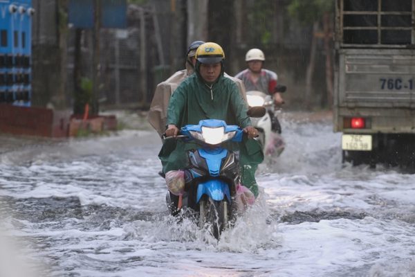 TPHCM và Nam Bộ mưa lớn có xu hướng giảm, nhưng có thể ngập do triều cường