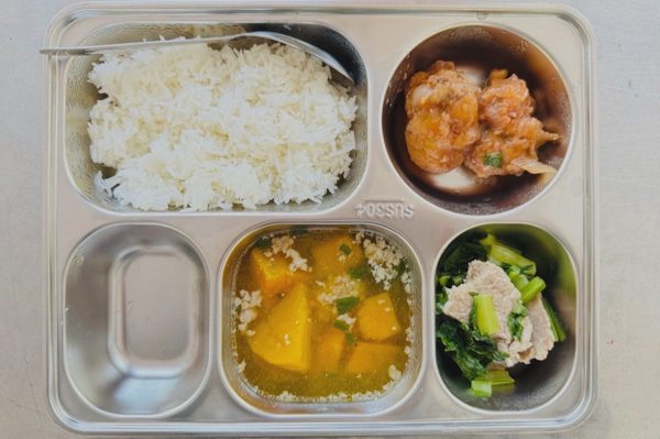TPHCM yêu cầu trường công khai hóa đơn, suất ăn để phụ huynh giám sát