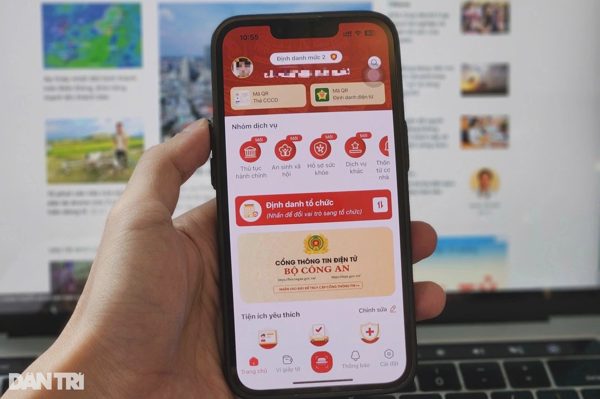 Tra cứu thông tin đăng kiểm ô tô trên VNeID như thế nào?