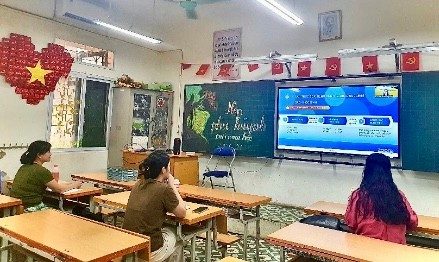 Trả lại tiền phụ huynh sau phản ánh một tháng quỹ lớp chi hết 17 triệu đồng