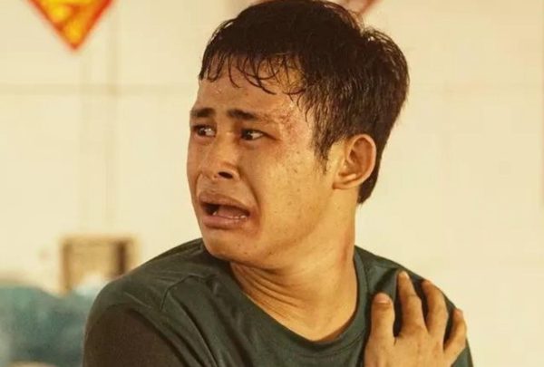 ‘Trại buôn người’ vượt 300 tỷ đồng, đạo diễn quyết định bất ngờ