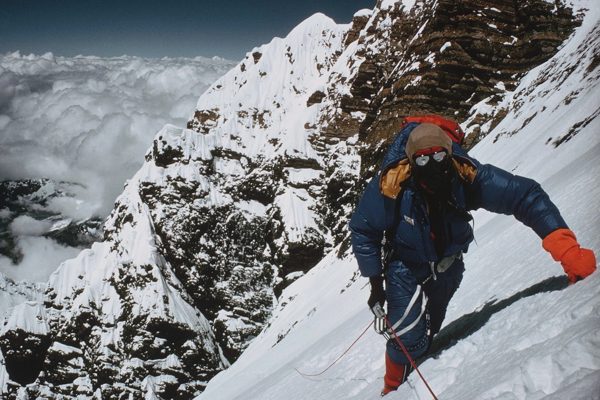 Trái Đất từng có ngọn núi cao hơn cả Everest?