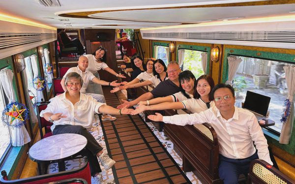 Trải nghiệm tàu du lịch cao cấp Hà Nội - Ninh Bình 'Kết nối miền di sản'