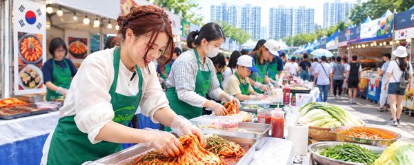 Trải nghiệm thiên đường ẩm thực chuẩn vị Hàn Quốc giữa lòng Hà Nội