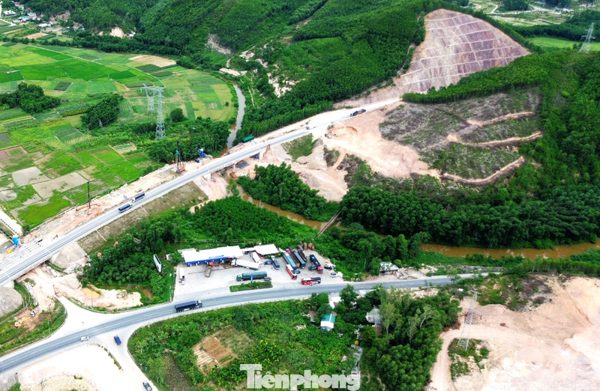 Trạm dừng nghỉ cao tốc hơn 80 tỷ lụt tiến độ gần 10 năm