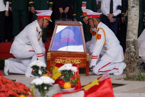 Trang nghiêm Lễ an táng 731 hài cốt liệt sĩ tại TP.HCM