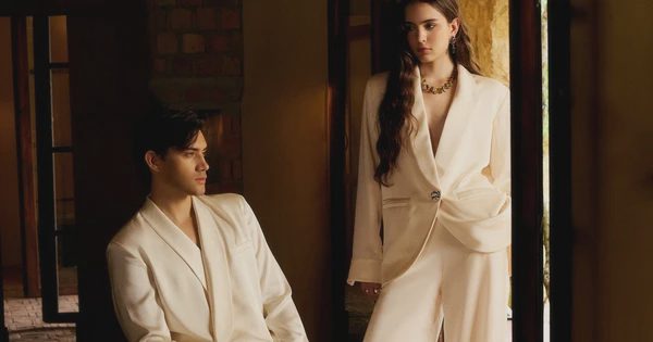 Trang phục loungewear, từ phòng riêng đến nhịp sống phố