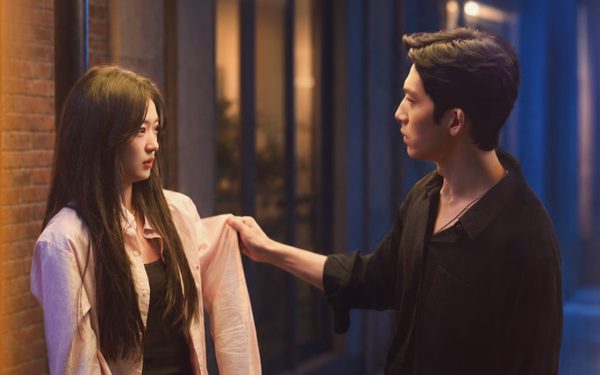 Tranh cãi ai nên coi Đầu xuân tươi sáng: 'Ai mơ mộng thì cứ coi, tôi thì nghỉ coi rồi'