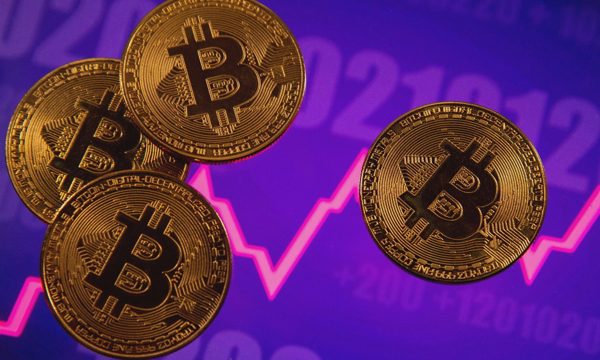 Tranh cãi Bitcoin đã tạo đáy thành công hay chưa