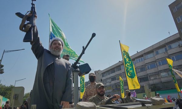 Tranh luận trong nội bộ Iran về tham vọng vũ khí hạt nhân
