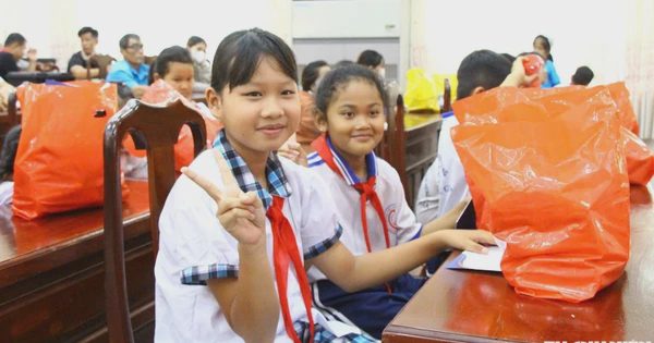 Trao 10.000 phần quà trung thu đến thiếu nhi vùng biên giới, khó khăn ở Đồng Nai