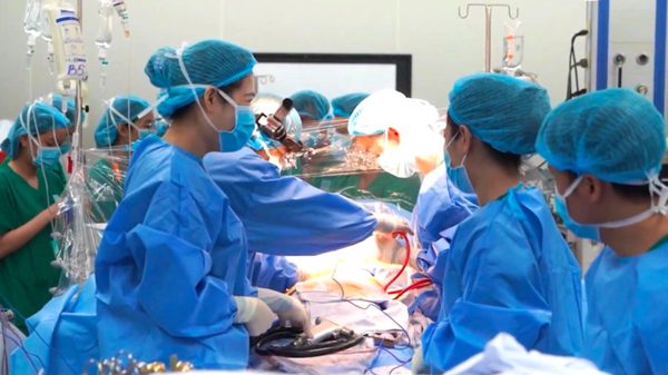 Trẻ dưới 15 tuổi có thể được hiến mô cứu anh, chị, em ruột?