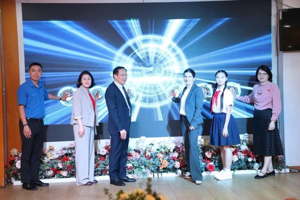 Trẻ em Việt Nam đang đối mặt với những cạm bẫy mới