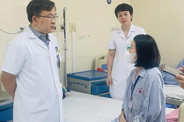Trên mạng nhiều người nói khéo, bệnh nhân dễ tin hơn bác sĩ
