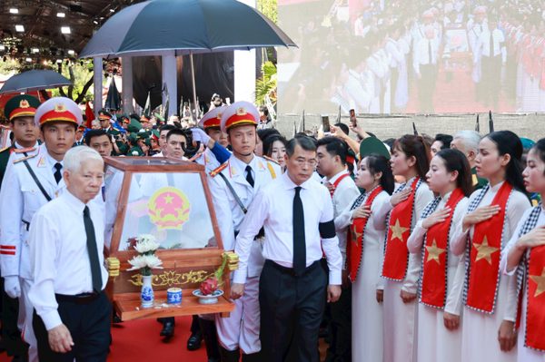 Tri ân bằng trách nhiệm và nghĩa tình
