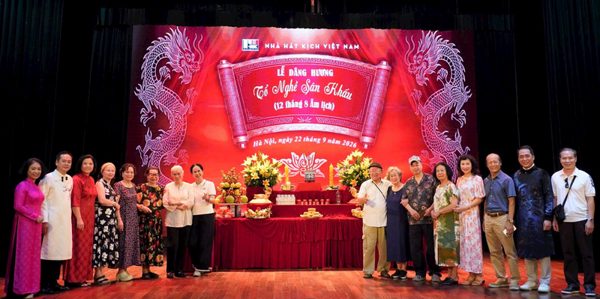 Tri ân và tiếp nối