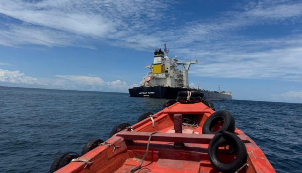 Triển khai phương án cứu hộ tàu hàng chở 174.614 tấn quặng bị sự cố tại Dung Quất