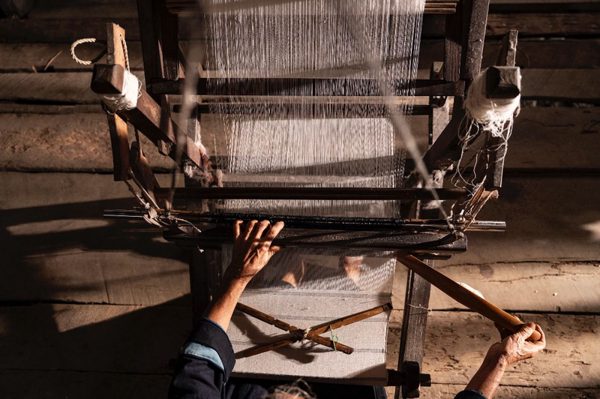 Triển lãm nghệ thuật: "Dệt một ngày, thương một đời" - Weaving a day, mourning a life