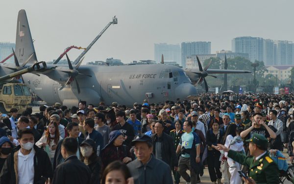 Triển lãm quốc phòng dự kiến có máy bay C-130J, pháo phản lực HIMARS, xe chiến đấu Stryker của Mỹ