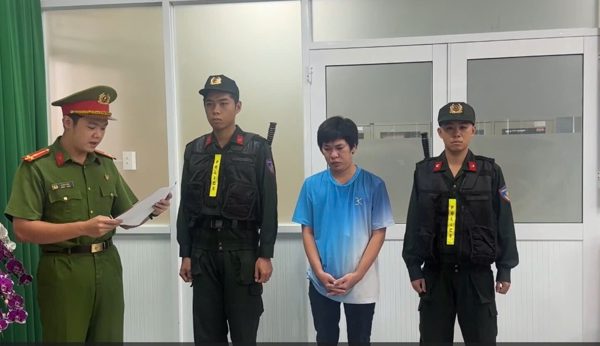 Triệt phá đường dây buôn bán dép giả nhãn hiệu Havaianas, thu giữ hơn 11.000 đôi