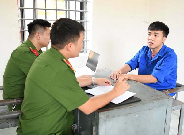 Triệt phá đường dây giả mạo ngân hàng lừa doanh nghiệp Nhật Bản 117 tỷ đồng