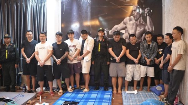 Triệt phá đường dây tổ chức cho người nước ngoài nhập cảnh, ở lại Việt Nam trái phép