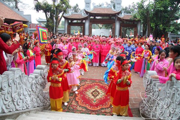 Trình Chính phủ hoán đổi lịch làm việc để nghỉ lễ Ngày Văn hóa Việt Nam dài 4 ngày