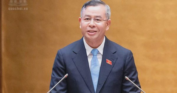 Trình Quốc hội nâng ngưỡng doanh thu được áp dụng tính thuế đơn giản lên 10 tỉ