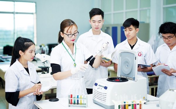 Trợ giảng đại học phải có năng lực AI