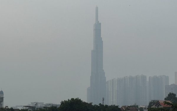 Trời mù tại TP.HCM những ngày qua do cháy ở Indonesia?