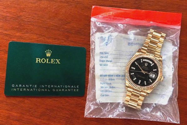 Trộm đồng hồ Rolex 1,7 tỷ đồng của bạn
