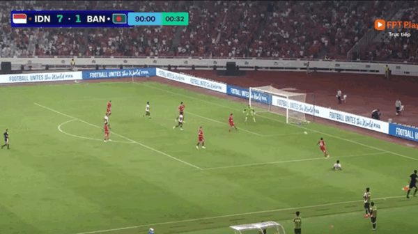 Trọng tài trận Indonesia - Bangladesh bù giờ 2 phút rồi sửa lại thành... 7 phút