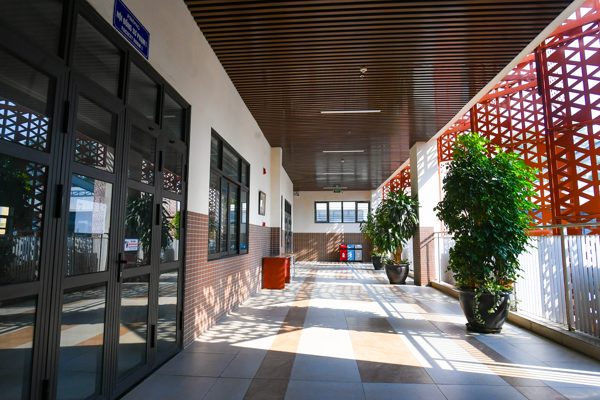 Trụ sở chính đẹp long lanh của ngôi trường hiện đại top đầu Hà Nội