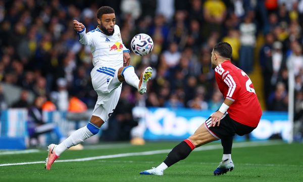 Trực tiếp bóng đá Leeds United 0-0 Man Utd: Baleba đá cặp Santos