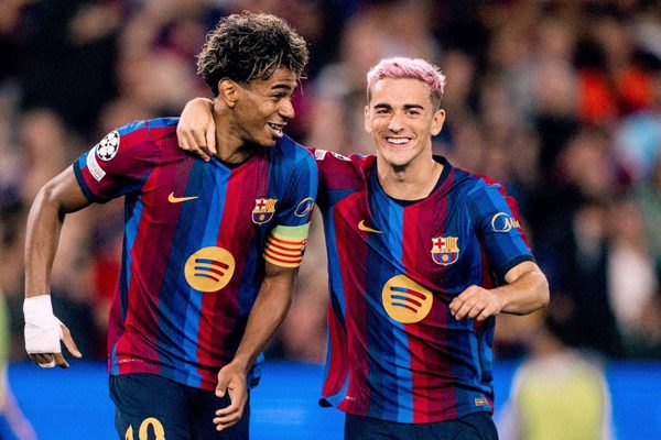 Trực tiếp bóng đá Levante vs Barca: Yamal đá cặp Raphinha