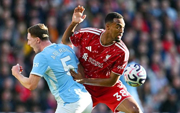 Trực tiếp Liverpool 0-0 Man City (Hết hiệp 1): Hai bên giằng co trong thế trận bế tắc