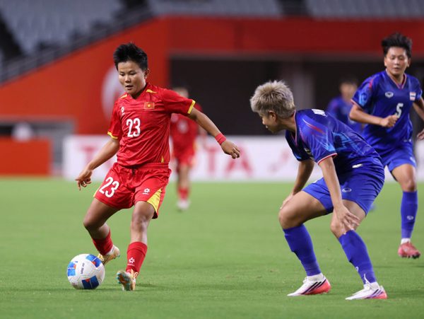 Trực tiếp nữ Việt Nam vs nữ Trung Quốc 0-0 (H1): Trận đấu bắt đầu