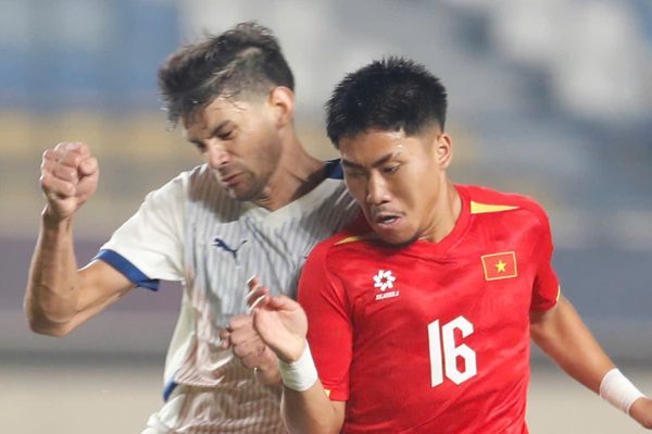 Trực tiếp Việt Nam vs Malaysia, 16h00 ngày 5/10: Williams Minh Hoàng, Ngô Đăng Khoa đá chính