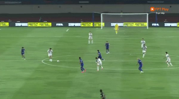 Trực tiếp Việt Nam vs Thái Lan 0-1 (hết H1): Tuyển Việt Nam thủng lưới sớm và bàn thắng bị từ chối