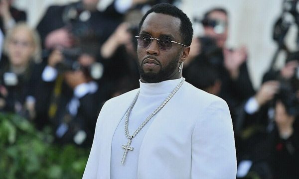 Trùm nhạc rap Diddy 'sống sung túc trong tù'