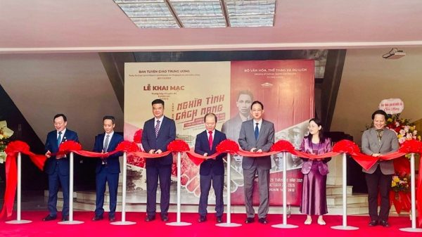 Trưng bày chuyên đề “Nghĩa tình cách mạng-Những đồng chí Việt Nam tham gia Khởi nghĩa Quảng Châu”
