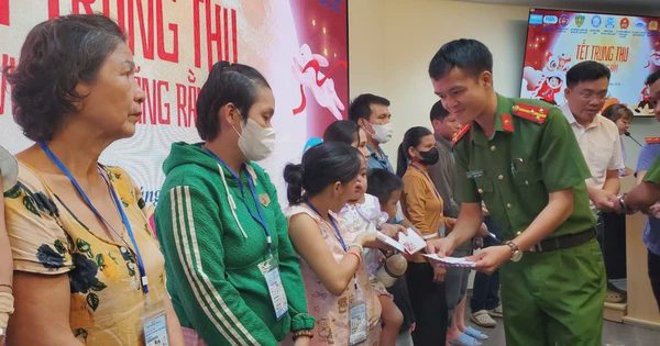 'Trung thu cho em' ấm áp với các em nhỏ mắc bệnh tim