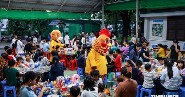 Trung thu ở Làng trẻ em SOS: 130 em nhỏ quây quần bên những tô phở
